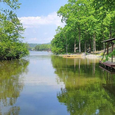 Lakeside Hot Springs Retreat With Kayaks And Boat Dock Hot Springs Village المظهر الخارجي الصورة