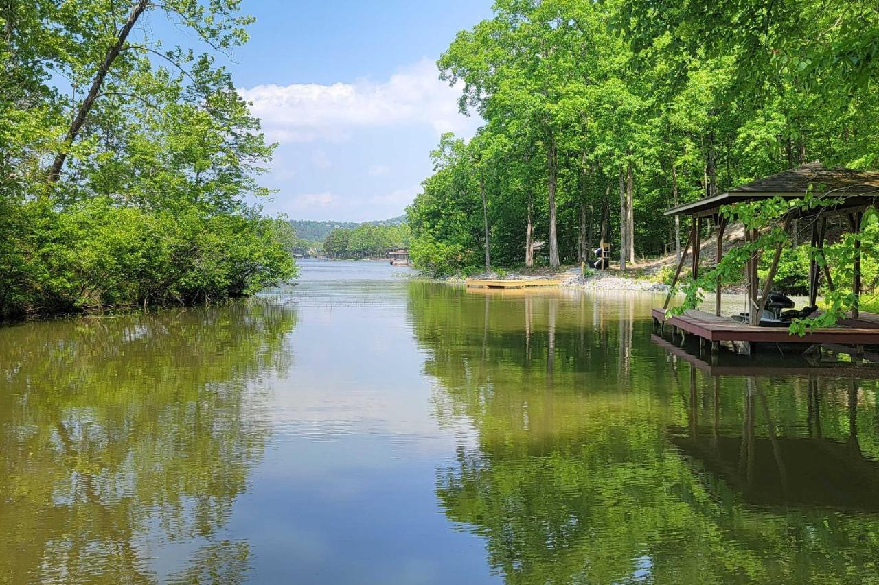 Lakeside Hot Springs Retreat With Kayaks And Boat Dock Hot Springs Village المظهر الخارجي الصورة